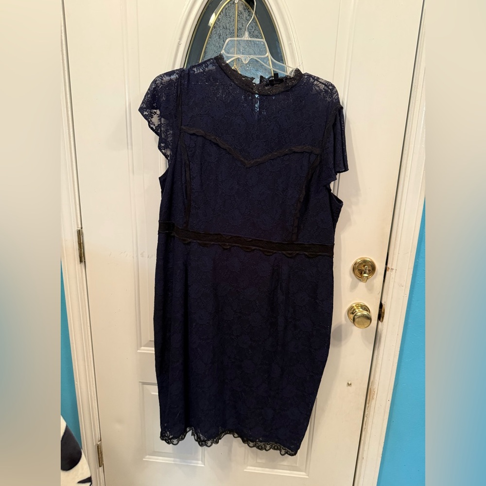 Torrid Women’s Plus Size 22 Navy Blue Black Lace Dress Flutter Sleeve